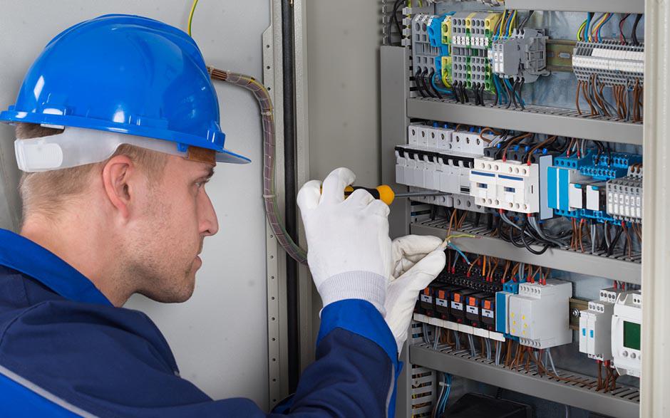 électricien maintenance Saint-Ouen